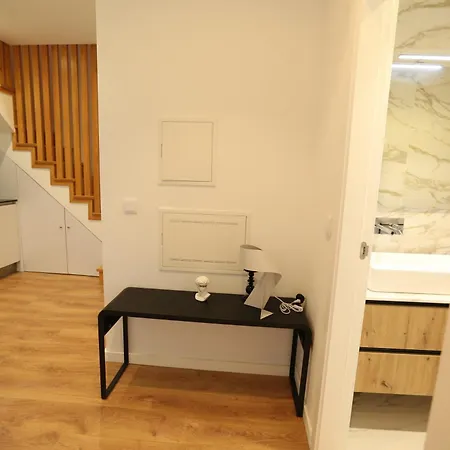 63 Letter Sanches Apartman