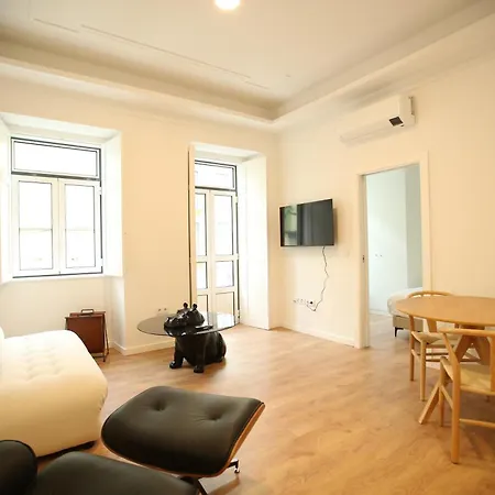 63 Letter - Sun-Filled & Quiet Apartments With Elevator Access 리스본