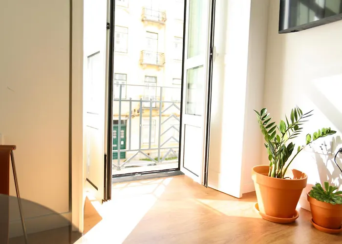 アパート 63 Letter - Sun-filled & Quiet With Elevator Access