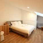 Apartman 63 Letter - Sun-filled & Quiet With Elevator Access *