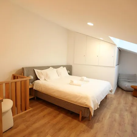 Appartement 63 Letter - Sun-filled & Quiet With Elevator Access *